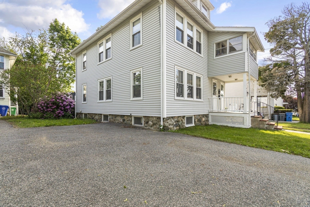 31-33 Underwood Ave