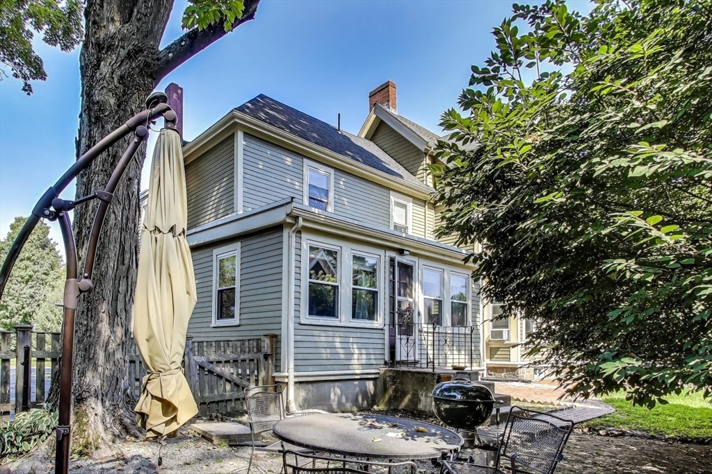 2 Elm St