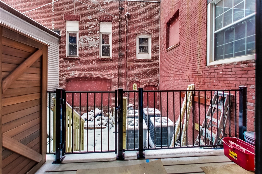 14 N Bennet St # 2