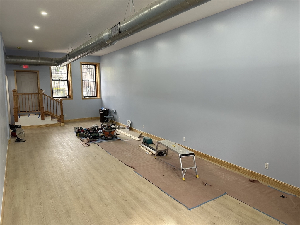 371 A Centre St, Boston