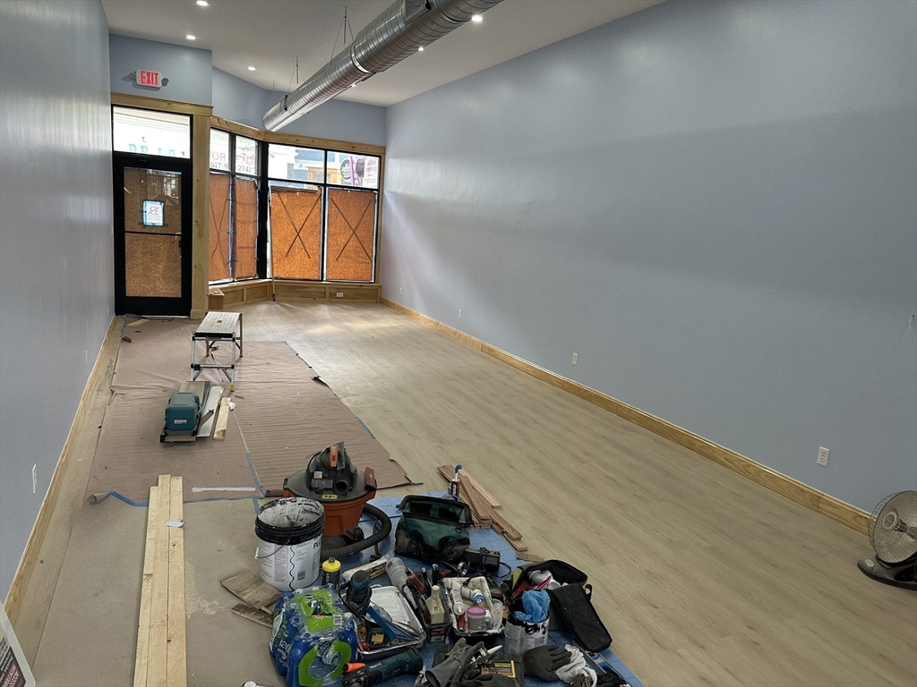 371 A Centre St, Boston