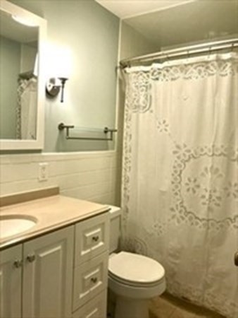 14 Edgerly Place # 1