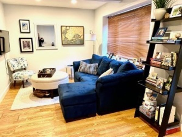 14 Edgerly Place # 1