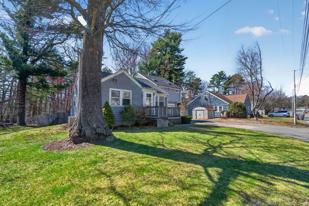 105 Connolly Rd