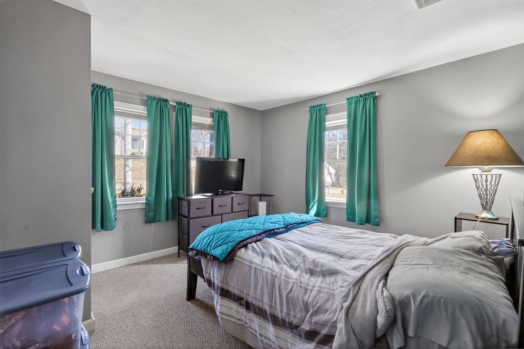 105 Connolly Rd