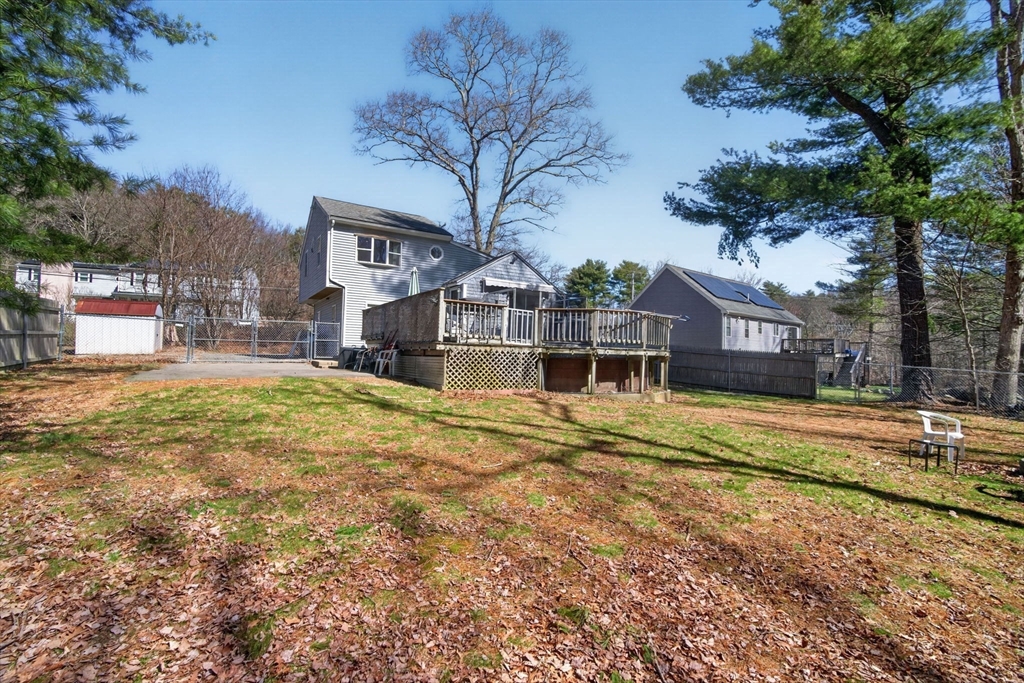105 Connolly Rd