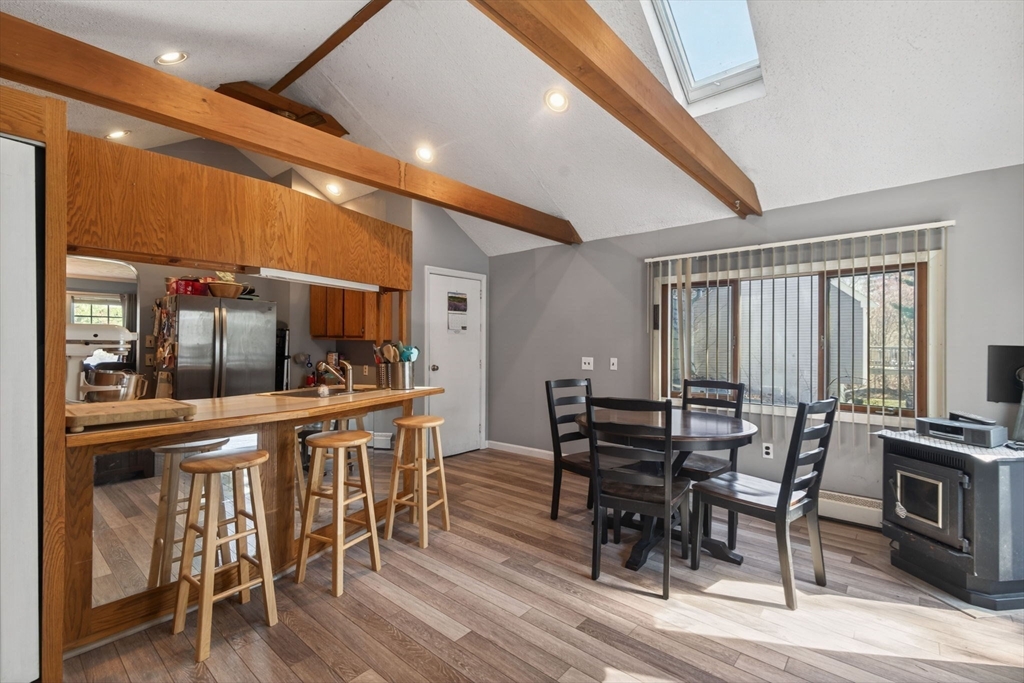 105 Connolly Rd