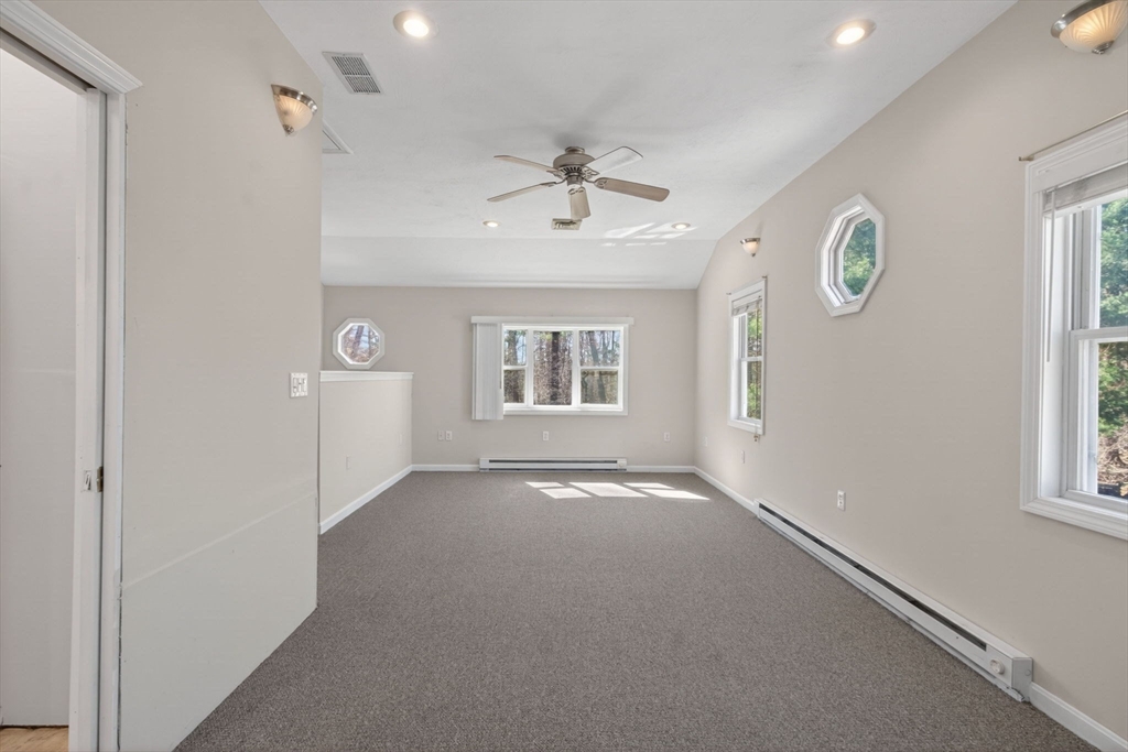 105 Connolly Rd