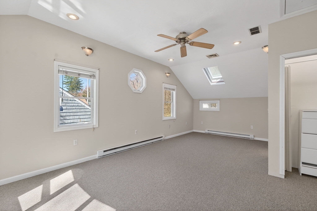 105 Connolly Rd