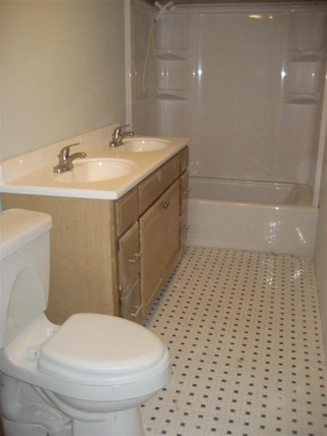 231 High St # 2
