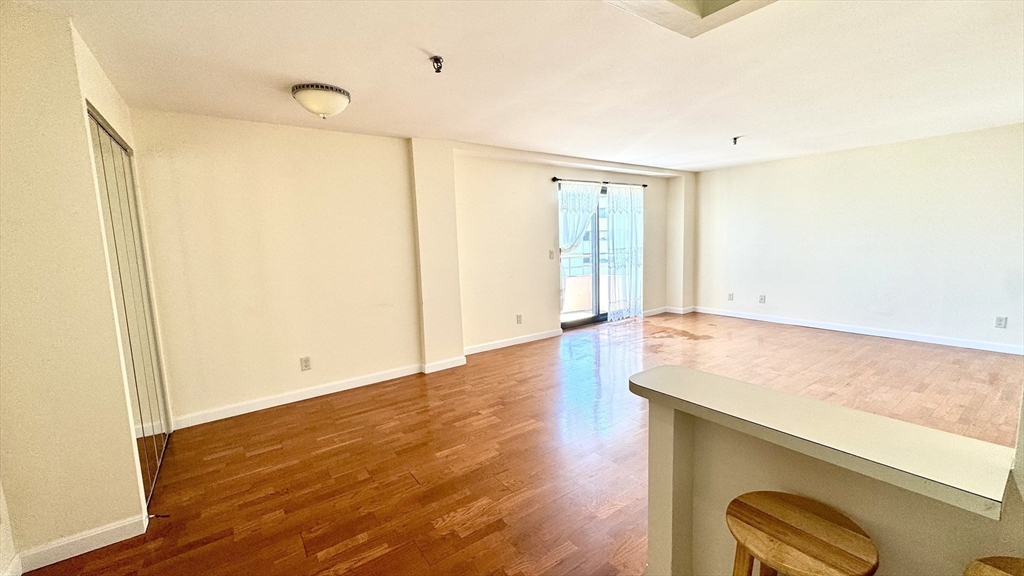 376 Ocean Ave # 910