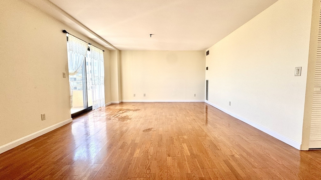 376 Ocean Ave # 910