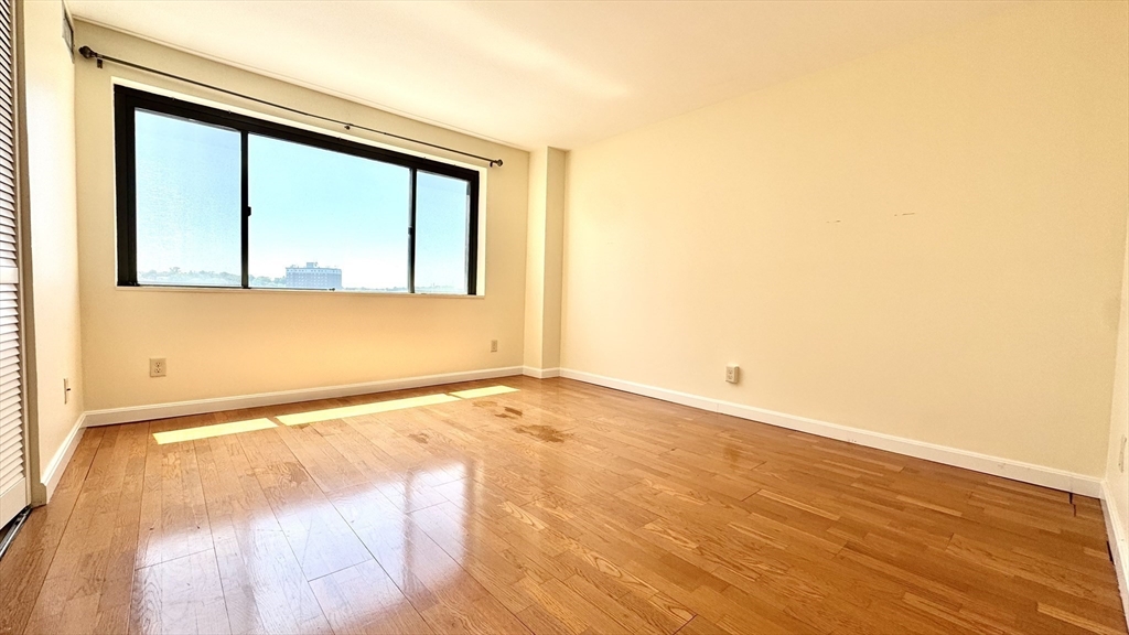 376 Ocean Ave # 910