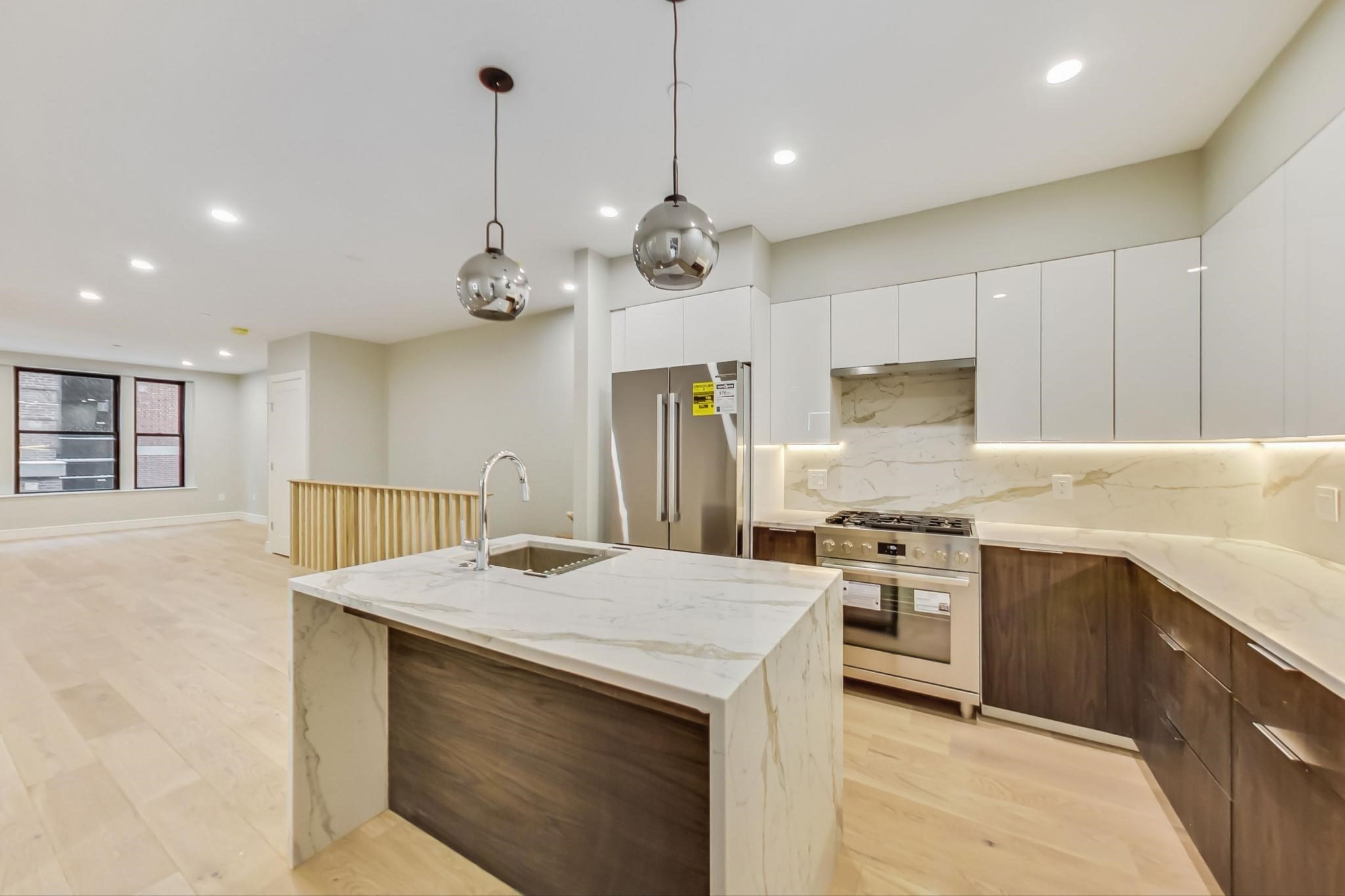 14 No. Bennet Street # 101