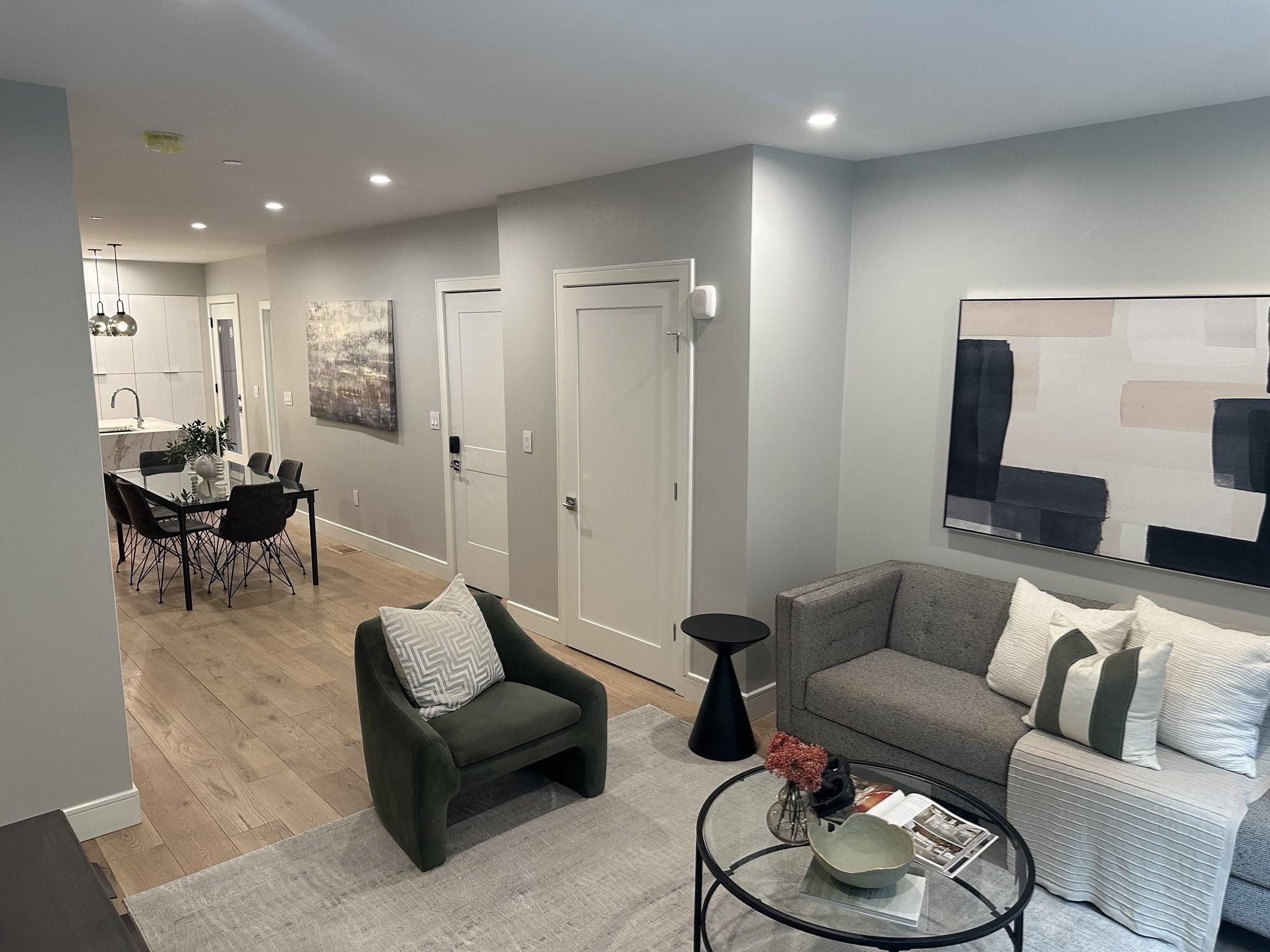 14 No. Bennet Street # 101