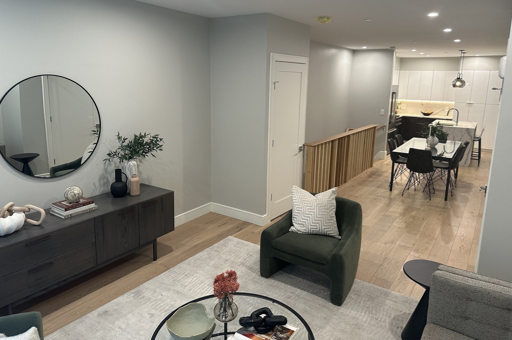 14 No. Bennet Street # 101