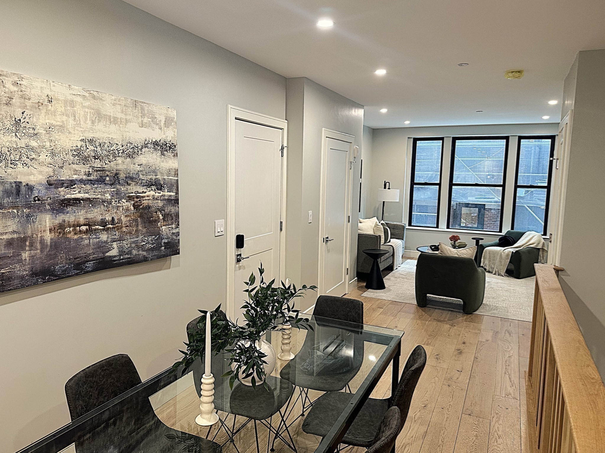 14 No. Bennet Street # 101