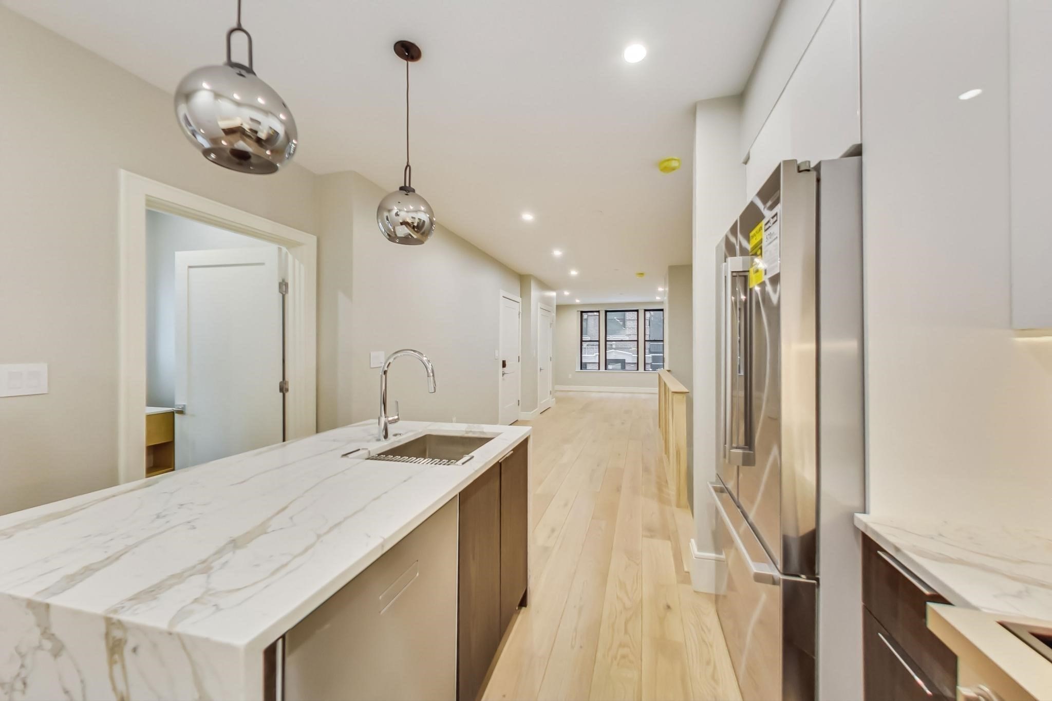14 No. Bennet Street # 101
