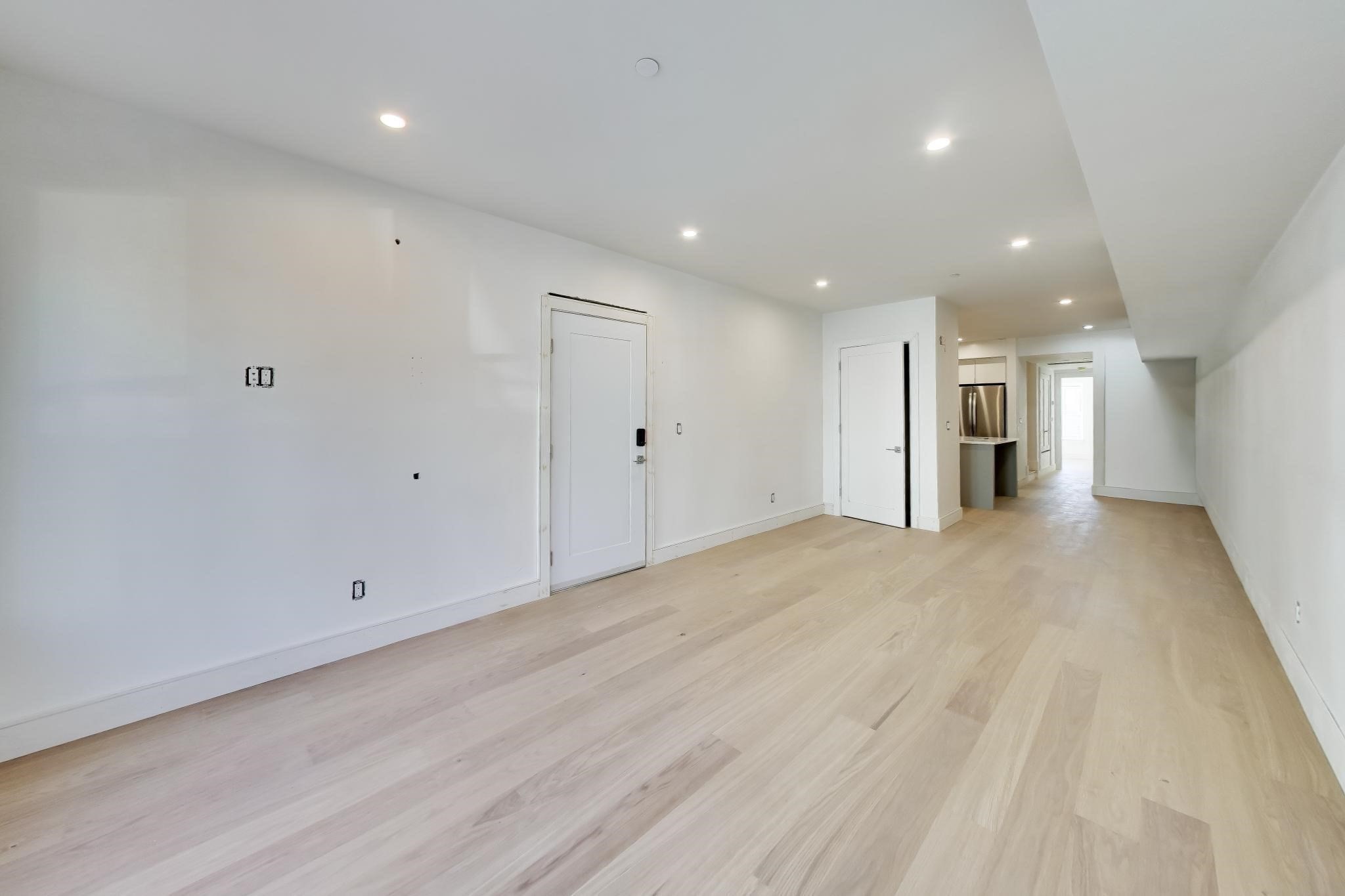 261 Princeton St # 201