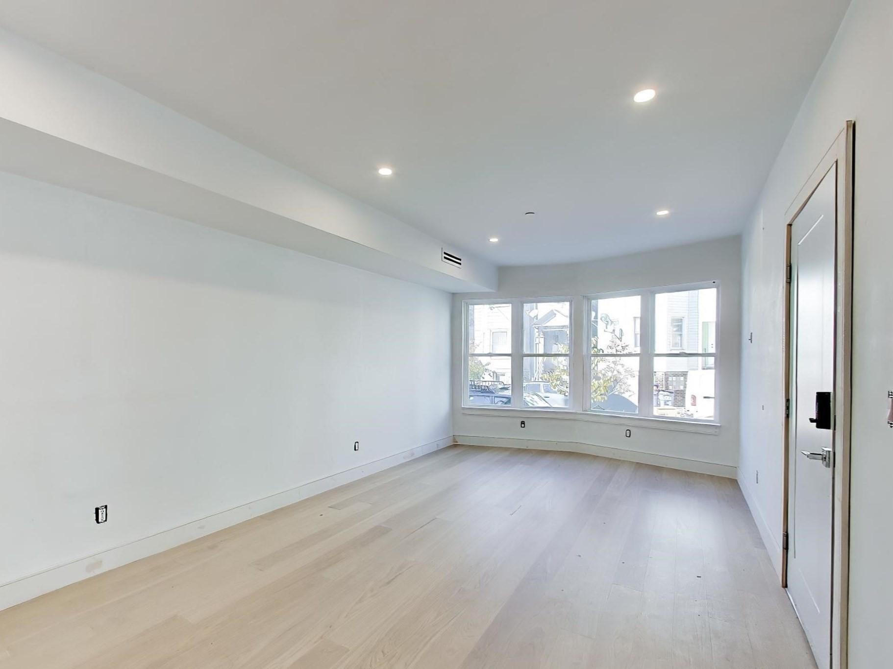 261 Princeton St # 201