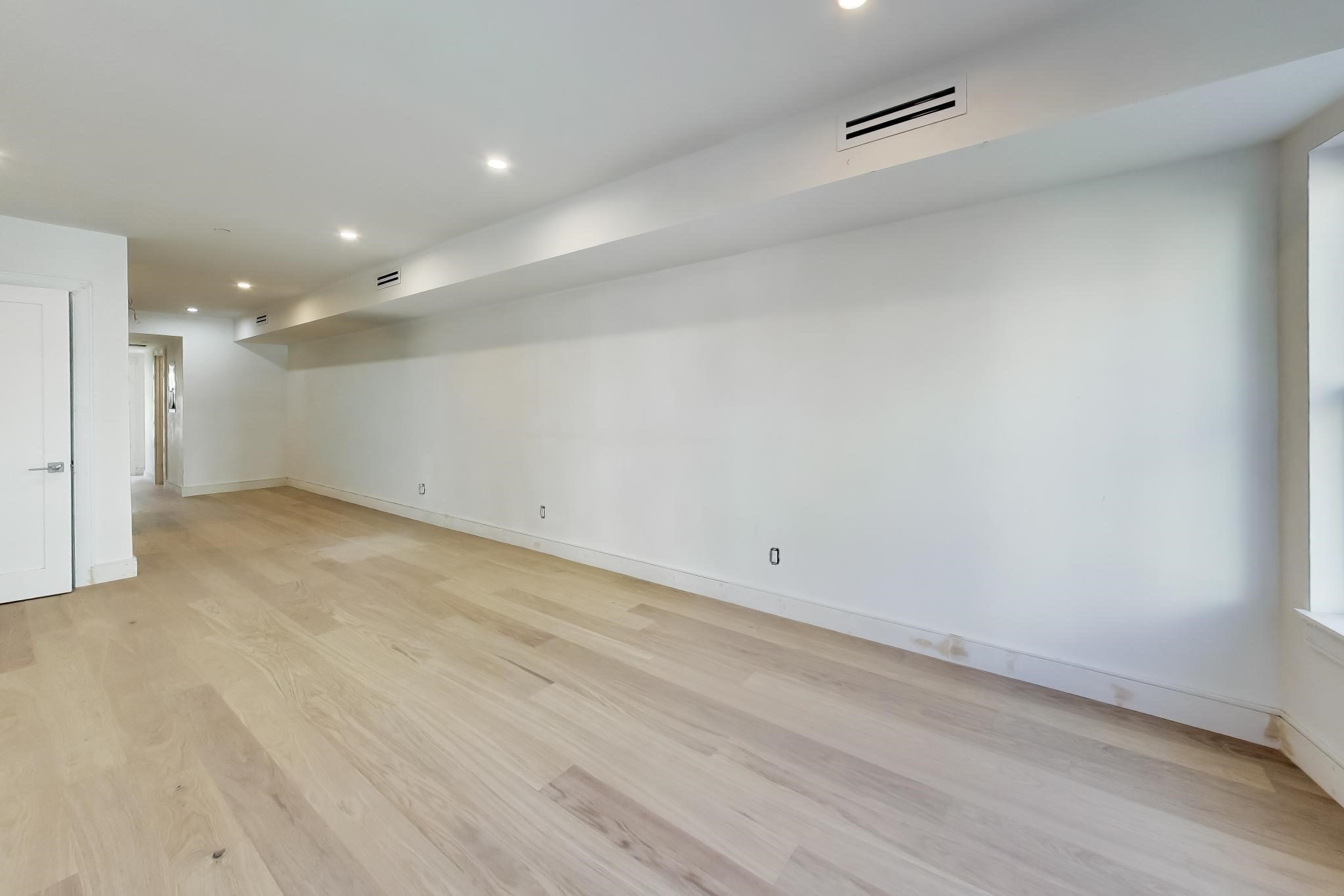 261 Princeton St # 201