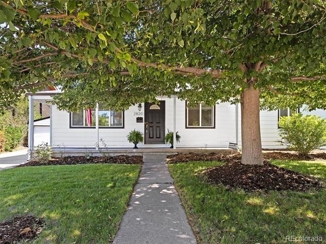 2820 S Holly Place