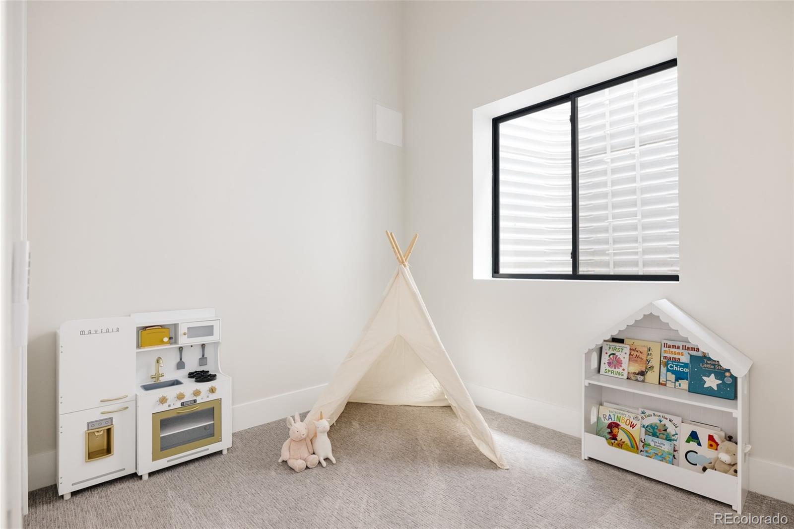 732 S Gaylord Street