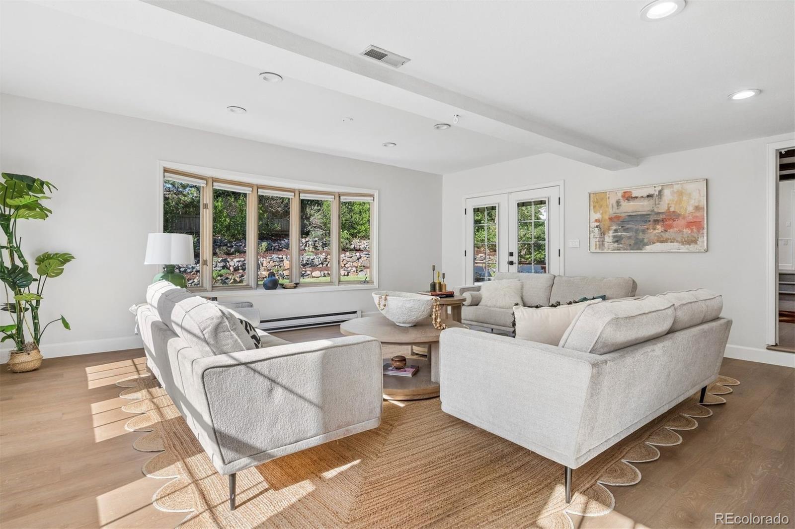 7121 E Hinsdale Place