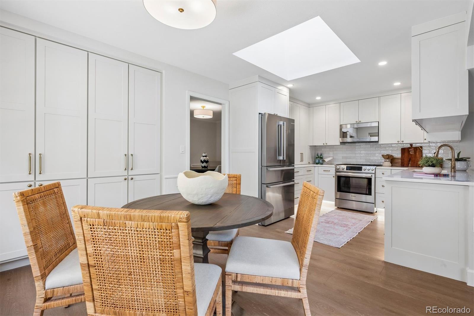 7121 E Hinsdale Place