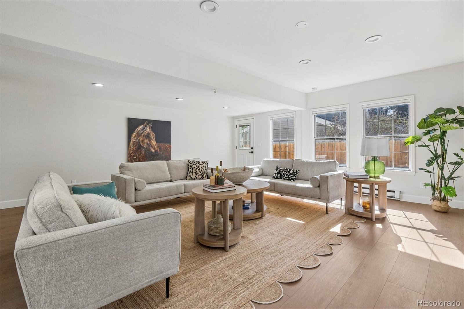 7121 E Hinsdale Place