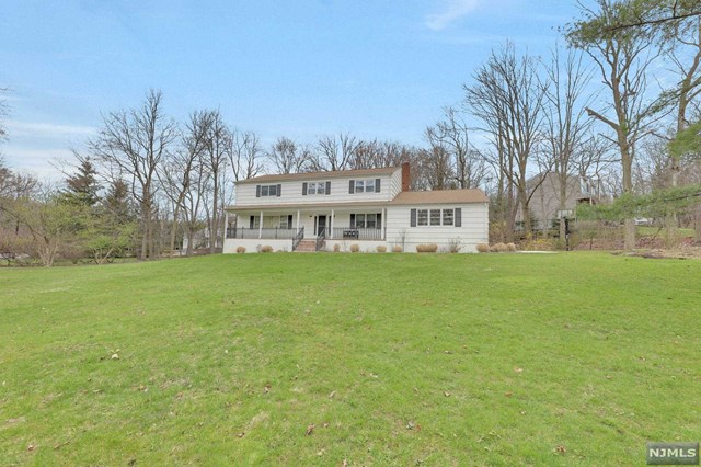 94 Woodcrest Drive