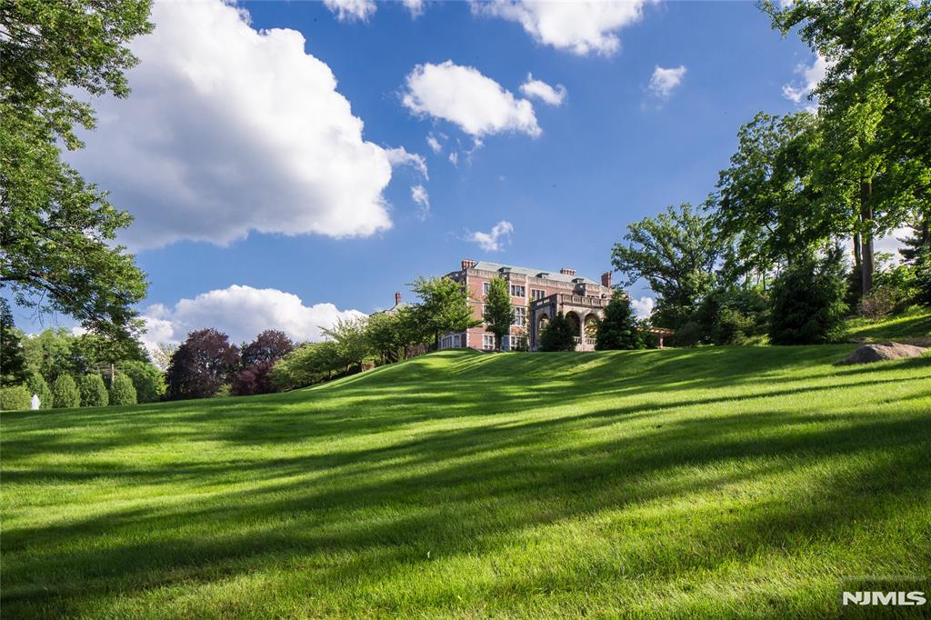 675 Ramapo Valley Road