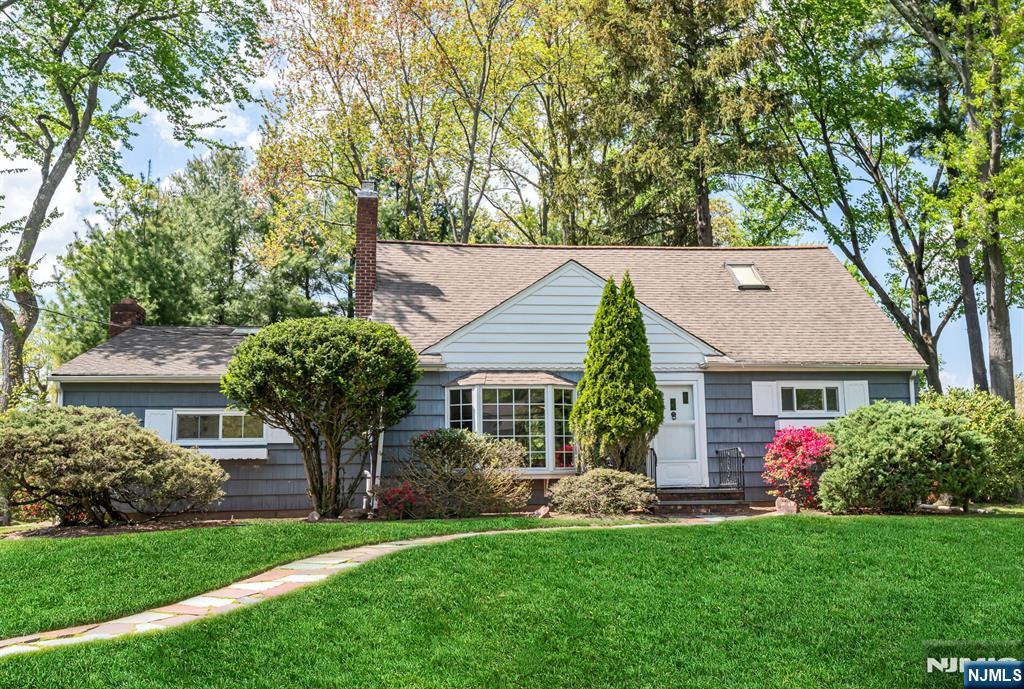 17 Cypress Place