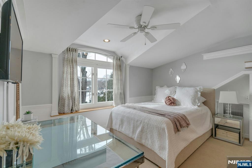 724 W Saddle River Road