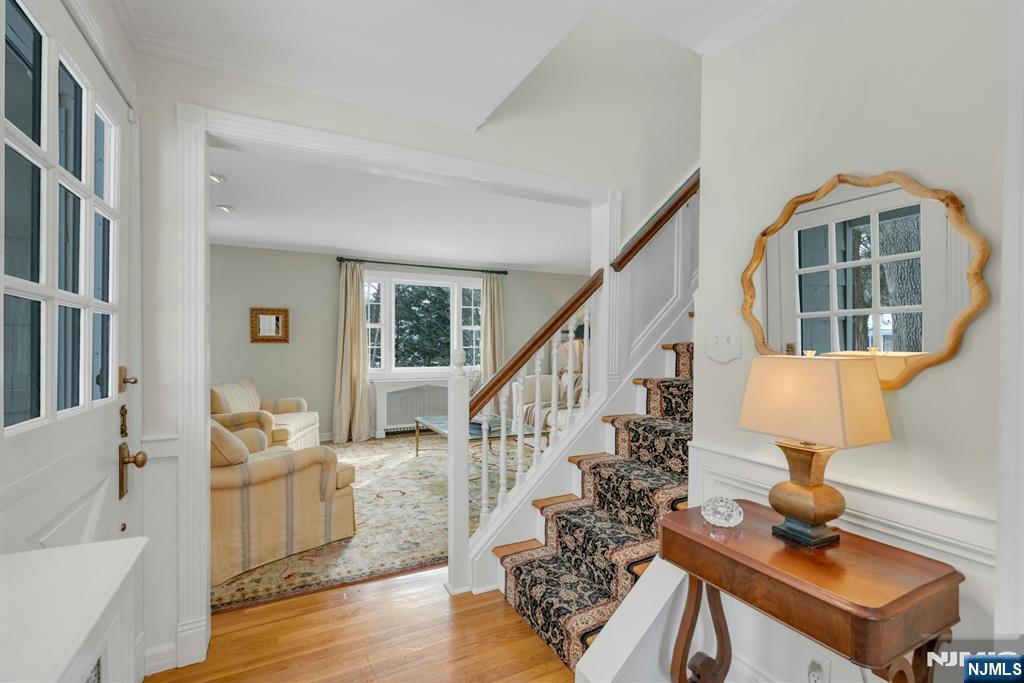 724 W Saddle River Road