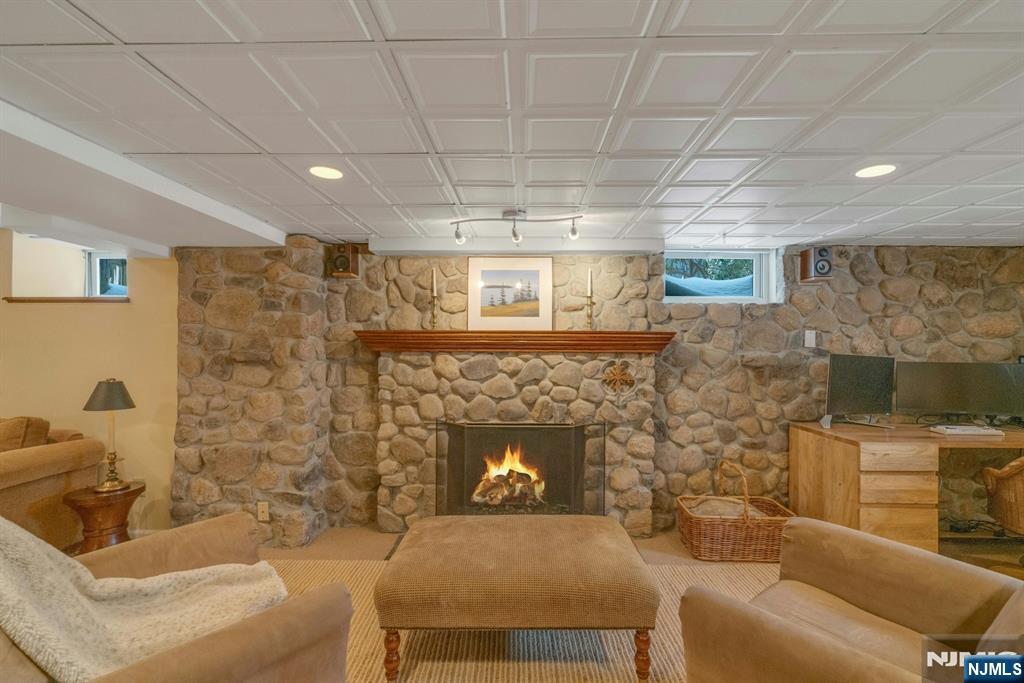 724 W Saddle River Road