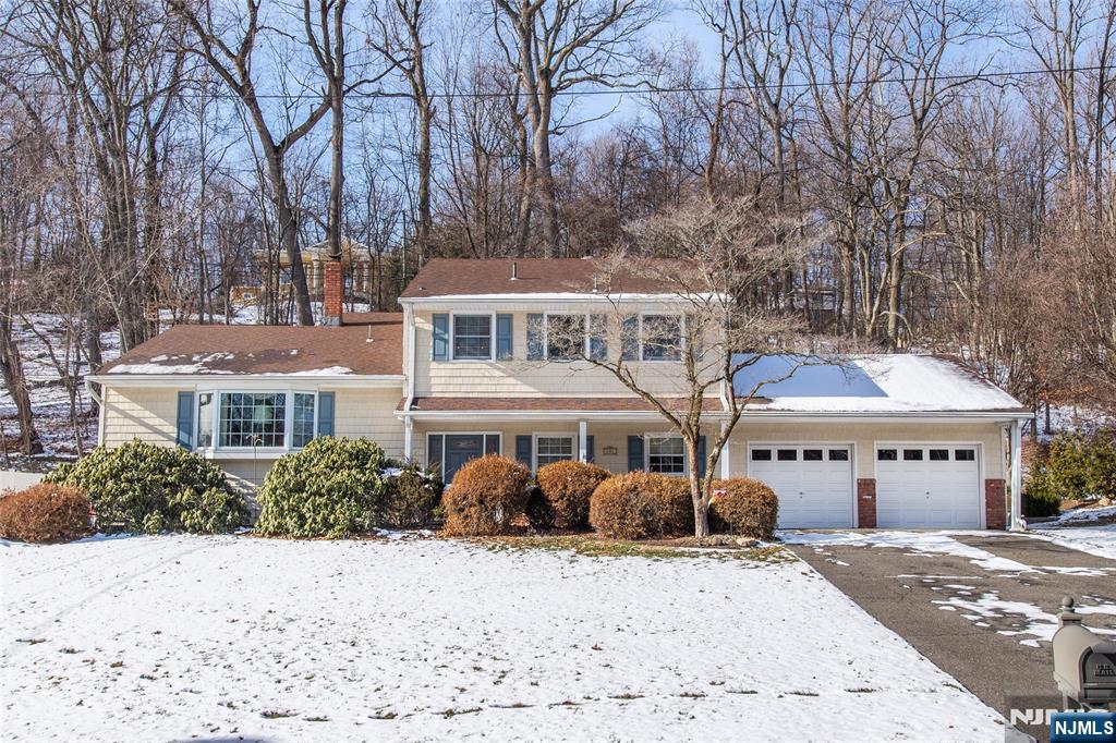 686 Kennedy Drive