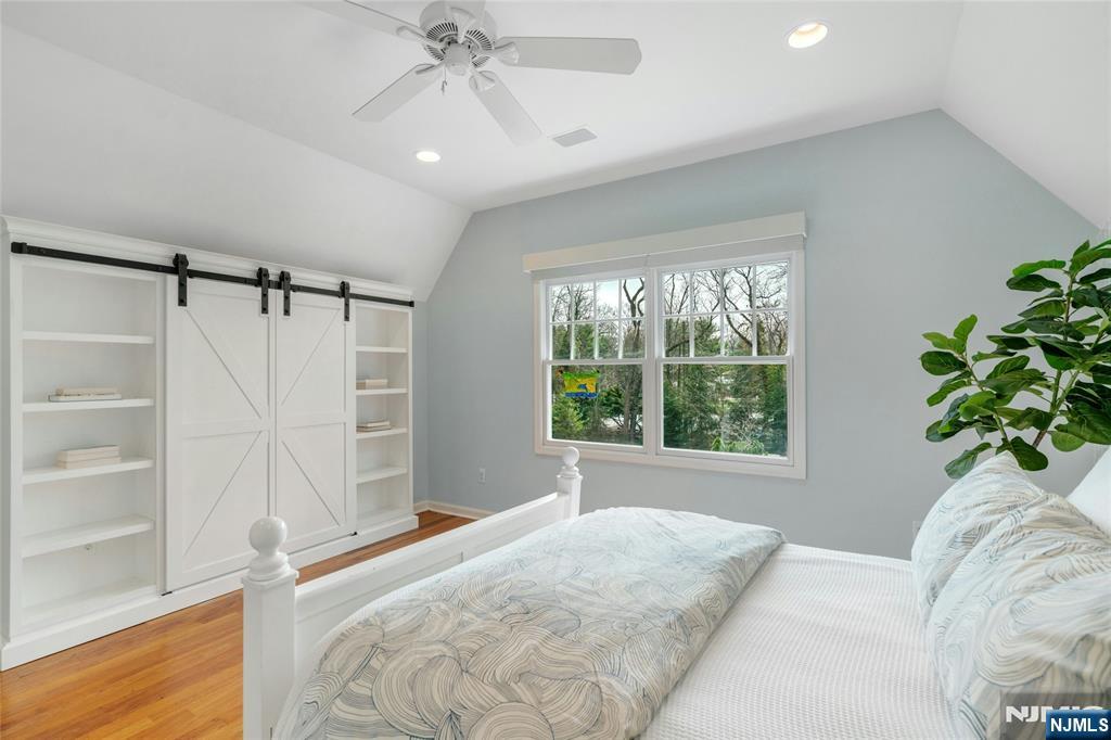 7 Deerhill Drive