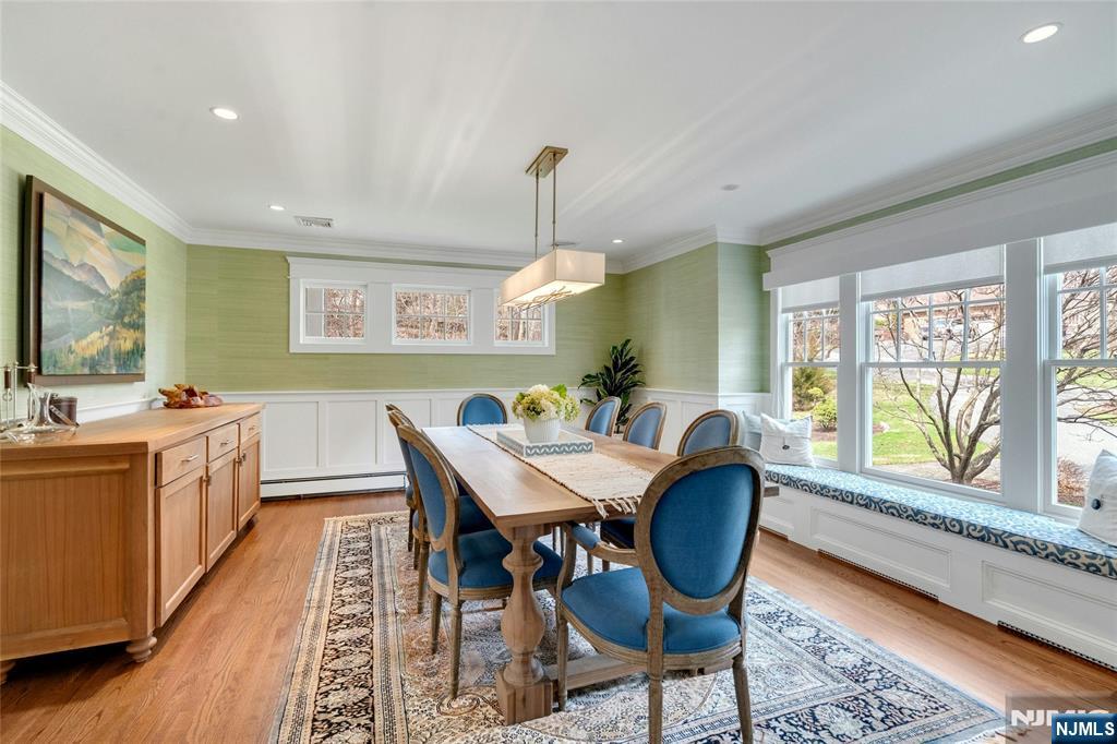 7 Deerhill Drive