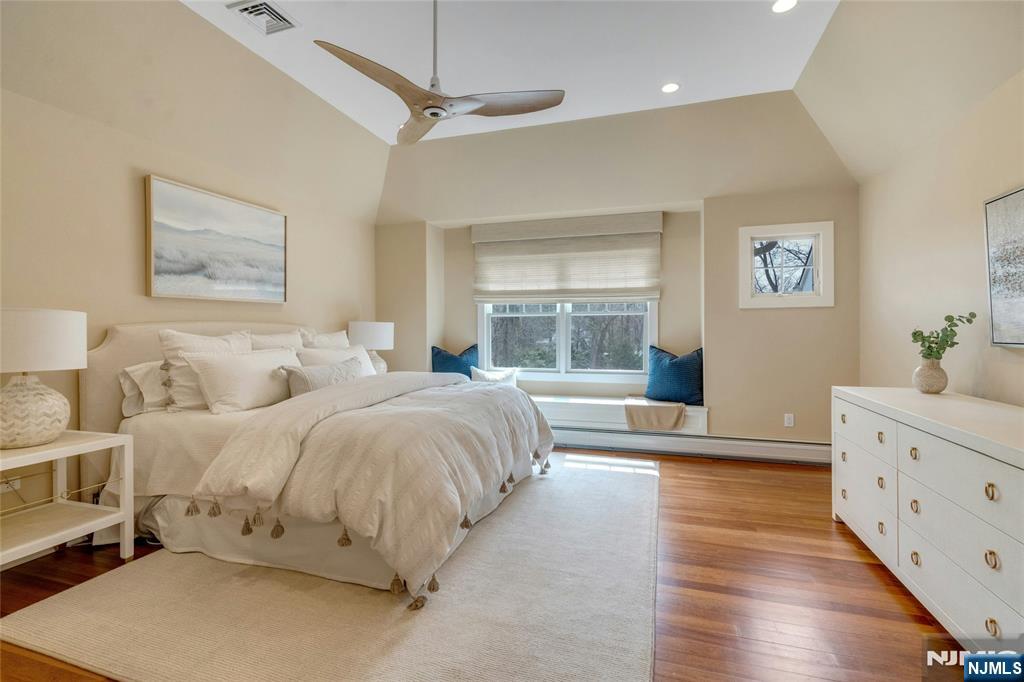 7 Deerhill Drive