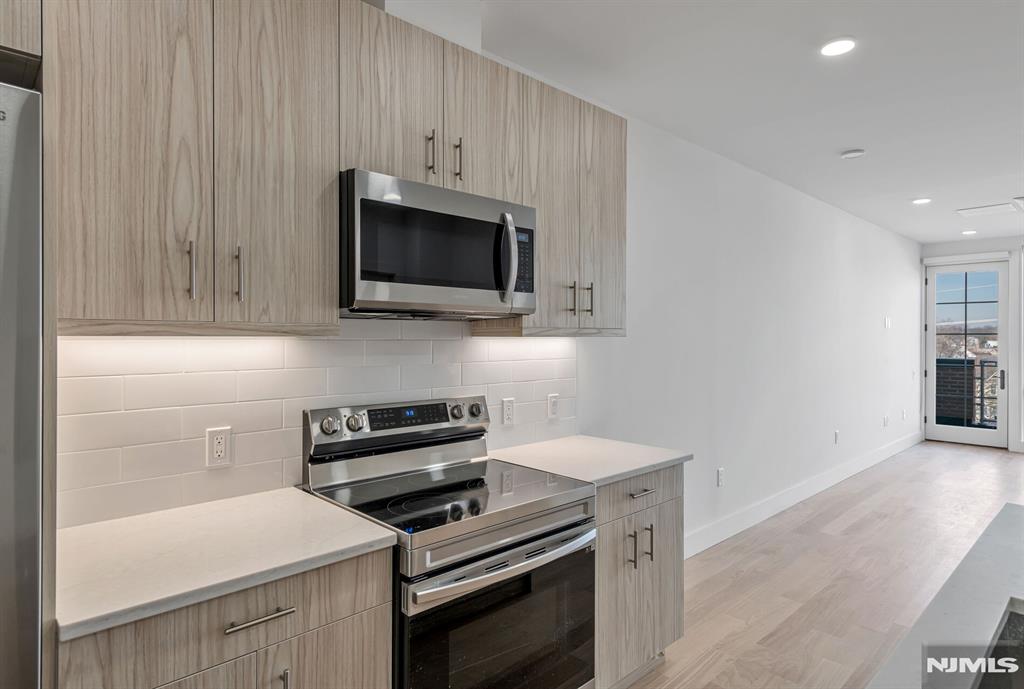 35 Jefferson Street 304