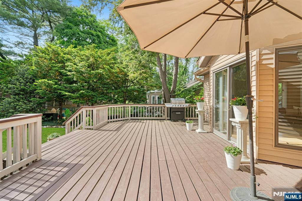 28 Pitcairn Avenue
