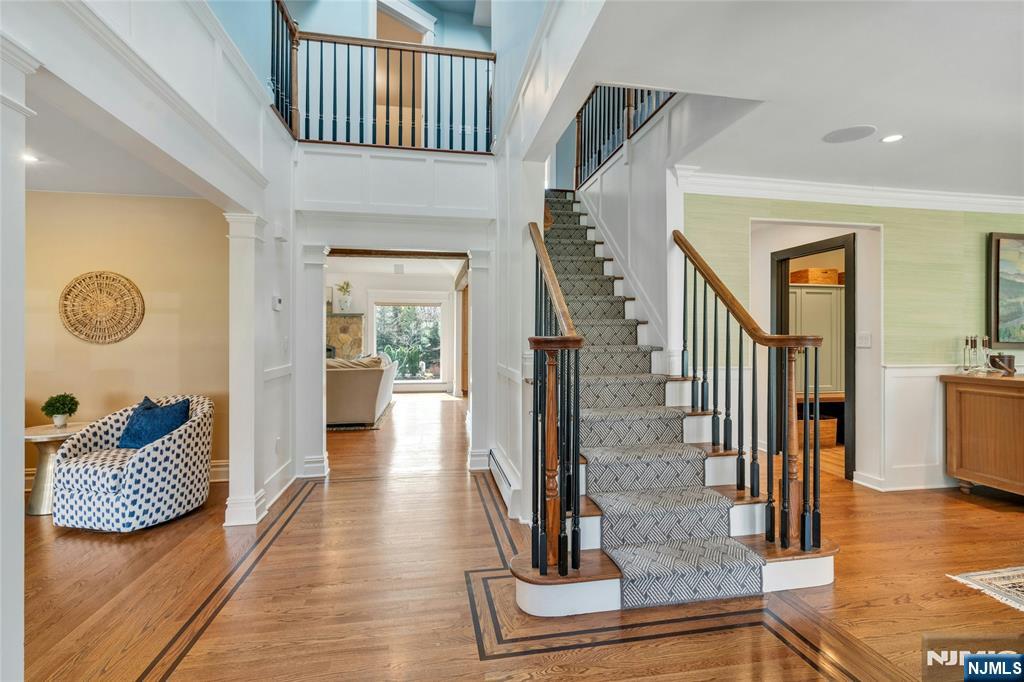 7 Deerhill Drive