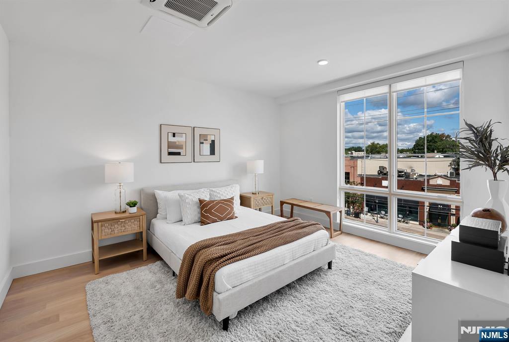 35 Jefferson Avenue 402