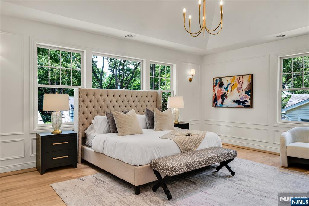 4 Garden Court