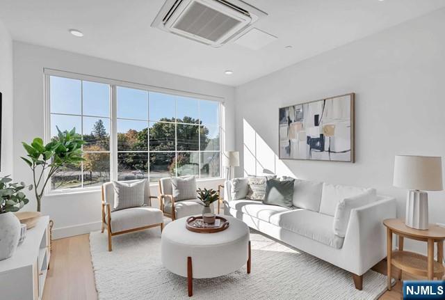 35 Jefferson Avenue 200