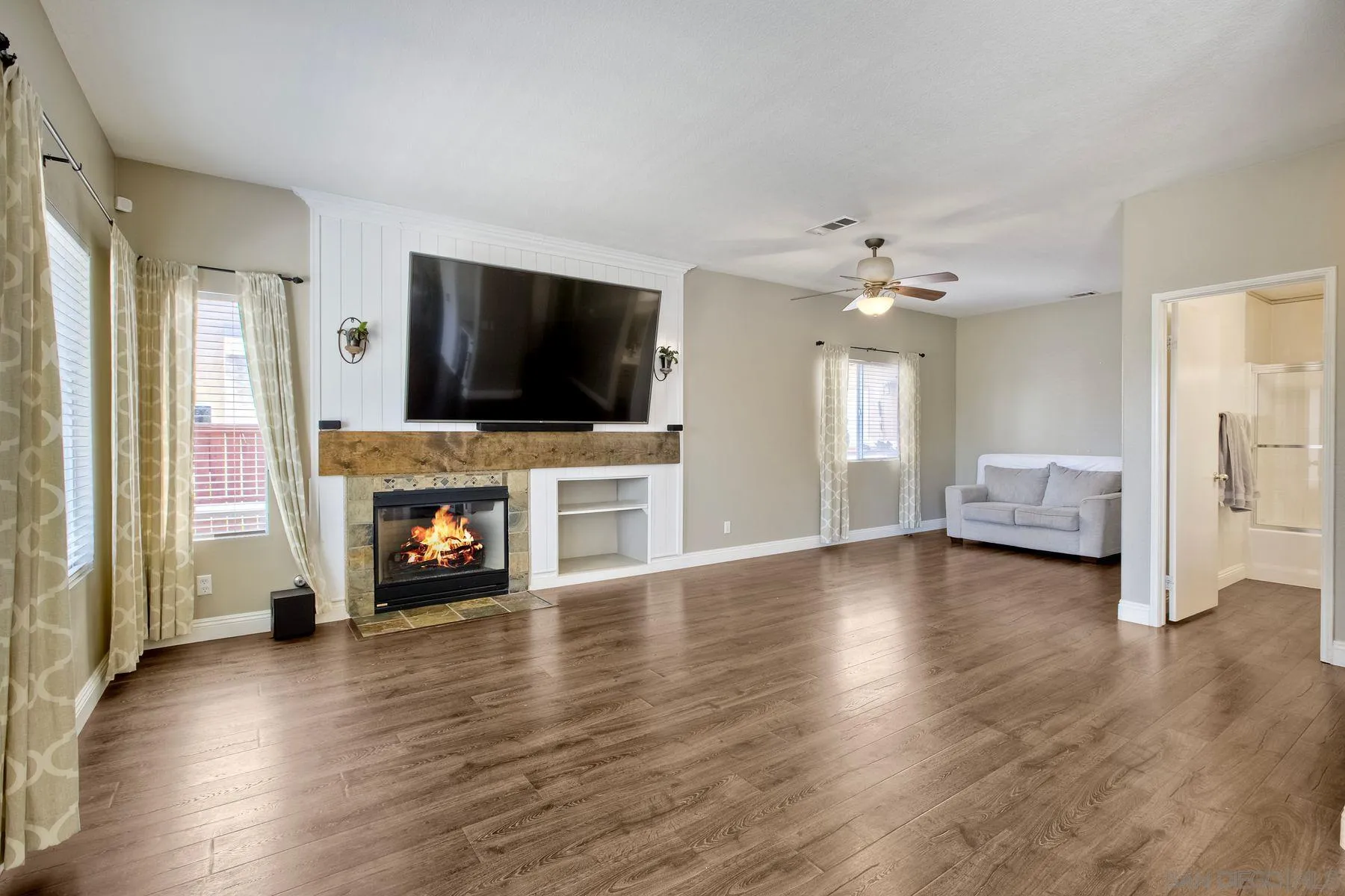 39513 Bonaire Way