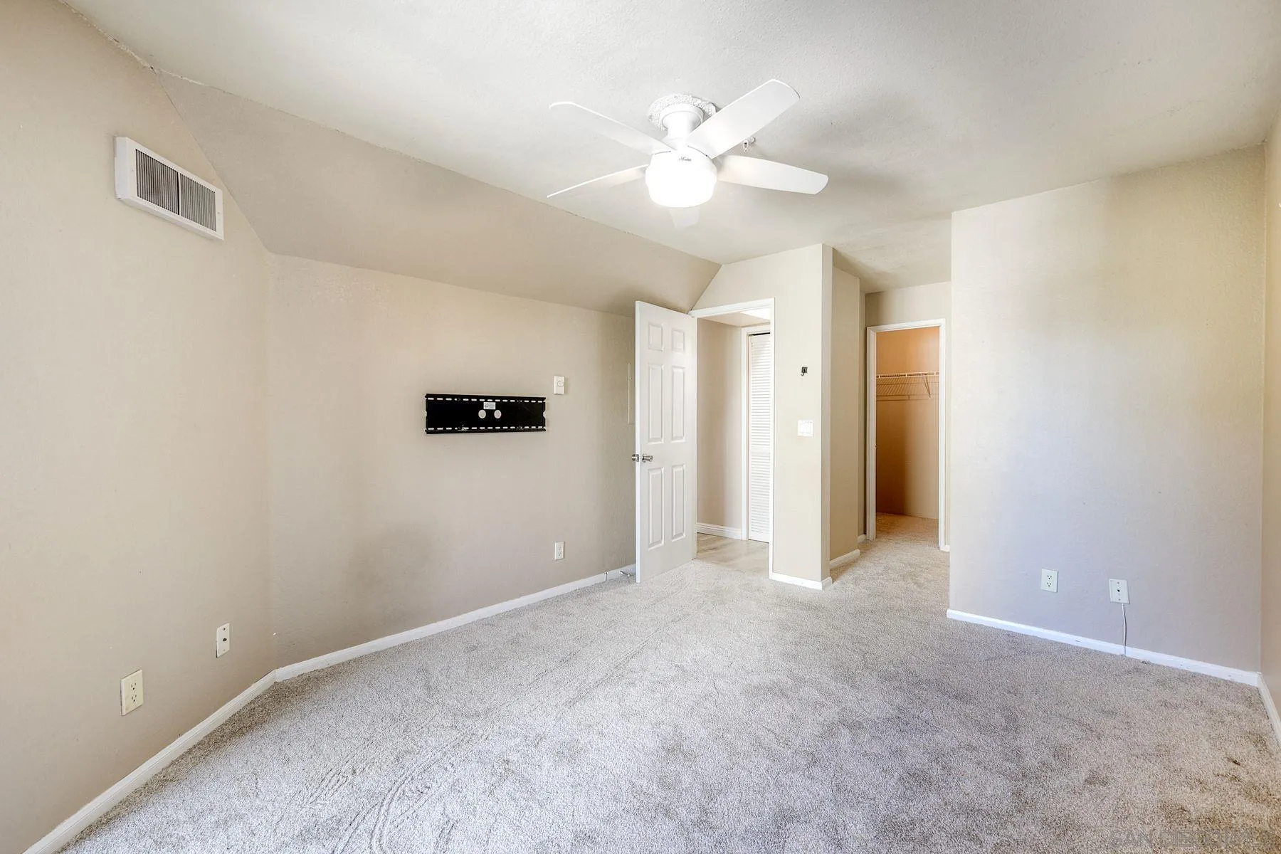 3550 Lebon Dr. Unit #6319