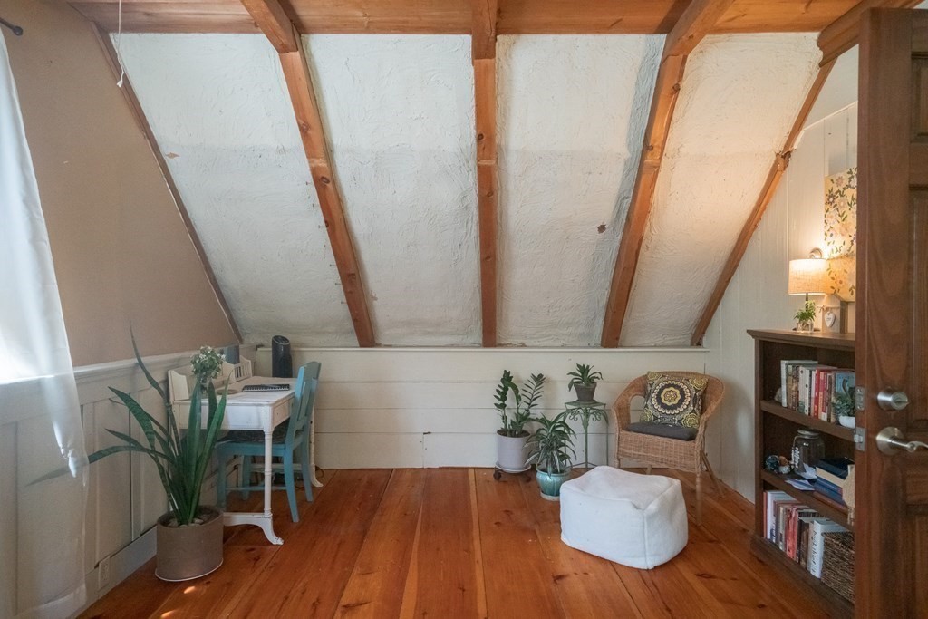 295 Montague Road