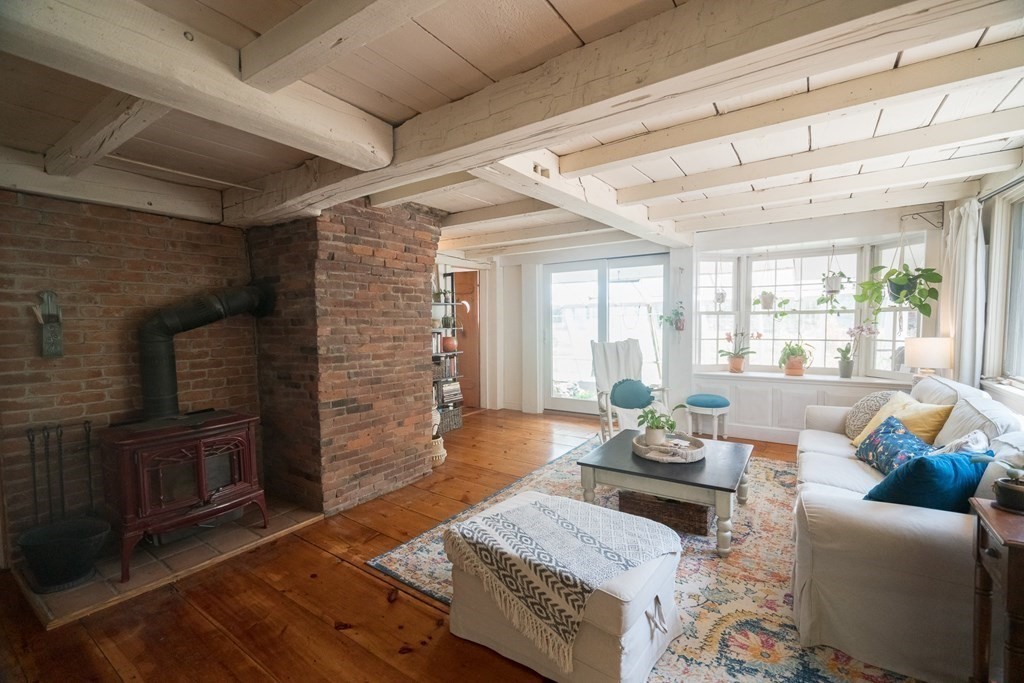 295 Montague Road